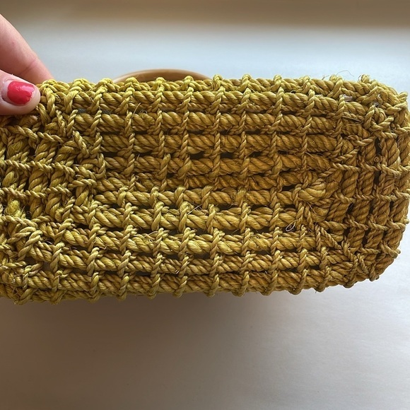 Macrame Woven Twine Handbag Tan Yellow Wood Handle Boho Natural Rope Rattan - Picture 13 of 14